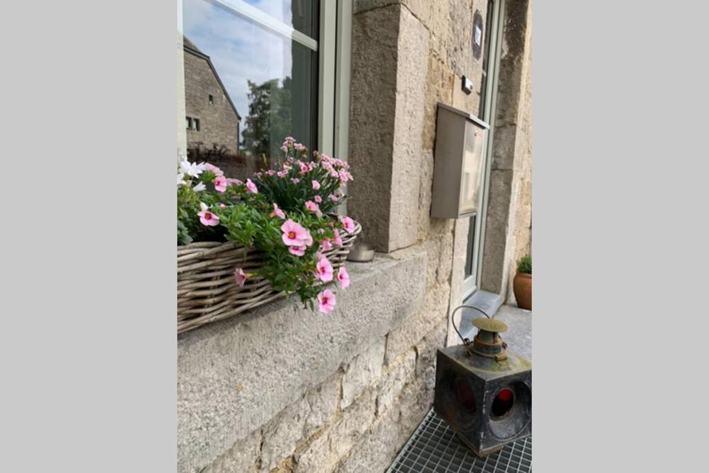 Au Bord Du Ny Villa Хотон Екстериор снимка